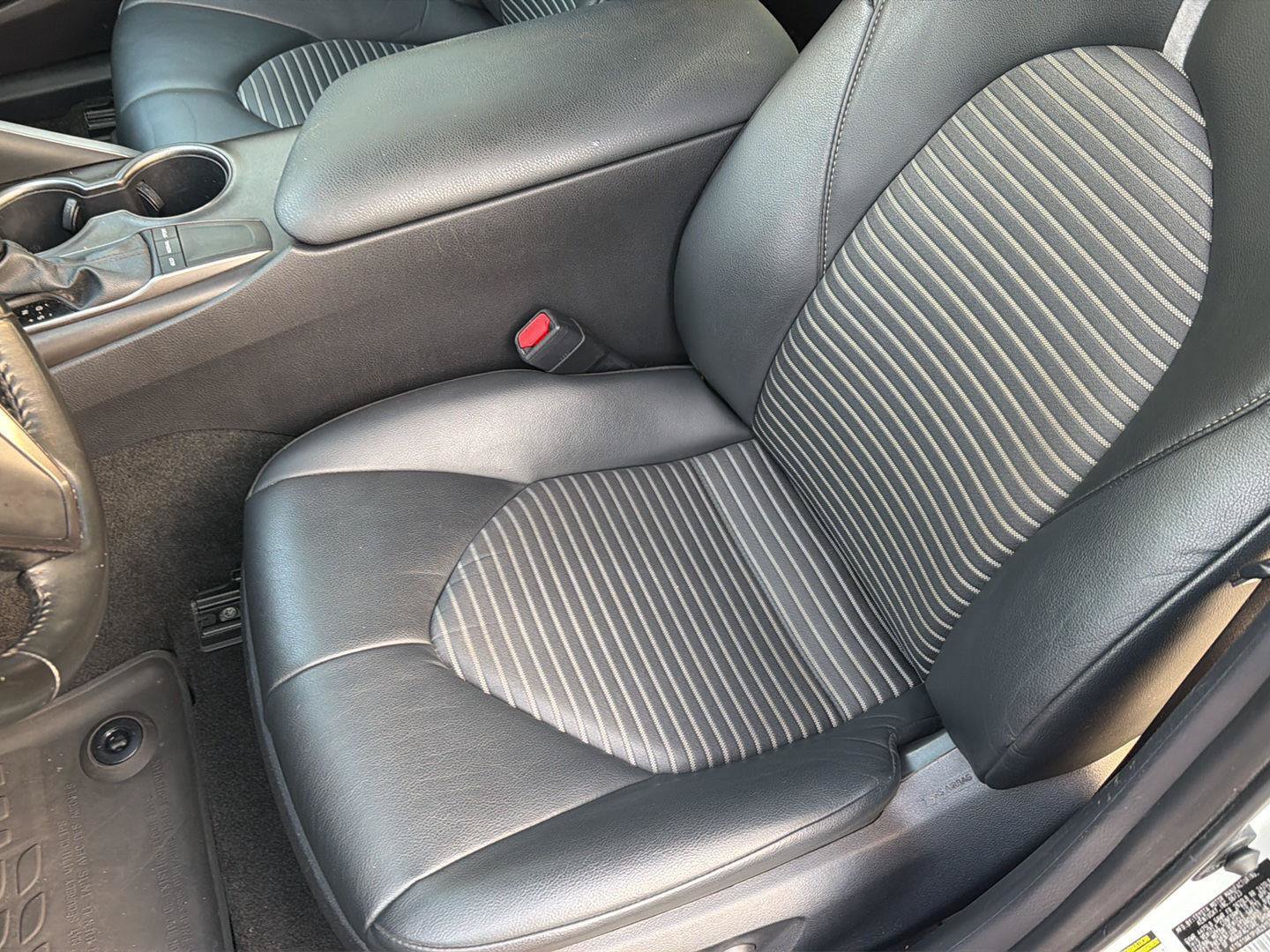 Certified 2023 Toyota Camry SE FWD image 29