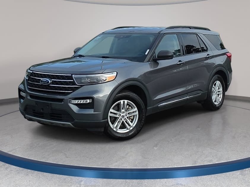 Used 2024 Ford Explorer XLT w/ Equipment Group 202A