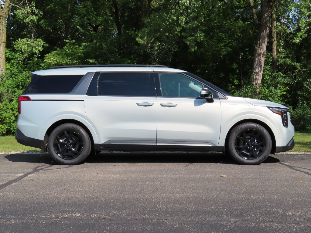 New 2026 Kia Carnival SX Prestige FWD image 2