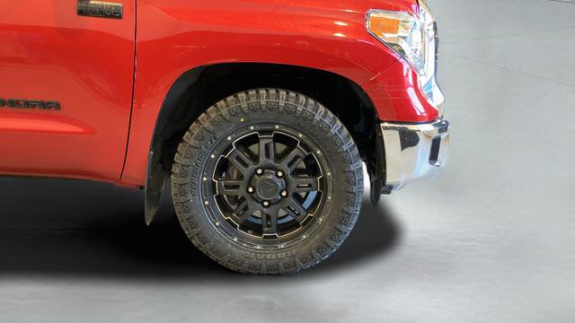 Used 2016 Toyota Tundra SR5 w/ SR5 Upgrade Package AWD/4WD image 31