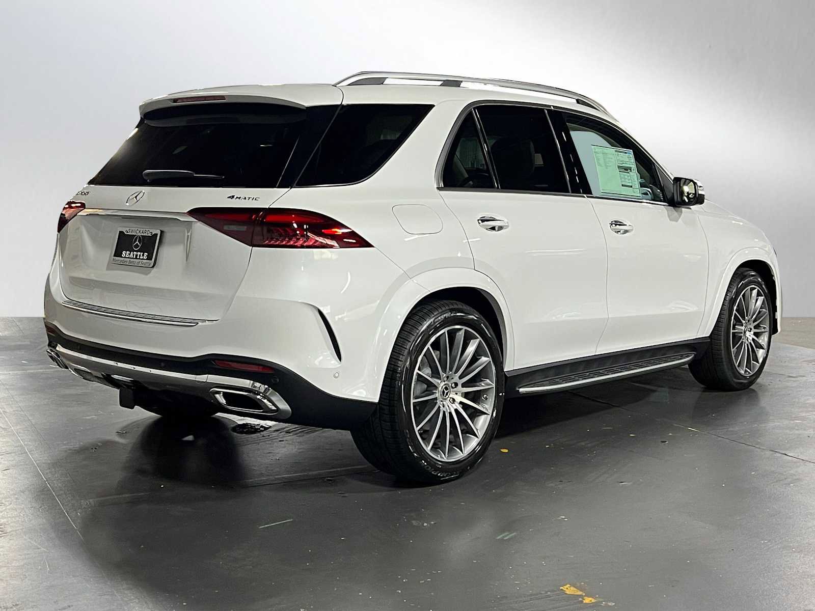 New 2026 Mercedes-Benz GLE 450 4MATIC image 3