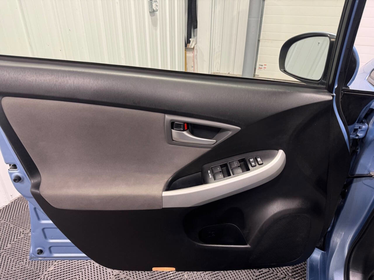 Used 2012 Toyota Prius Prime Advanced image 7