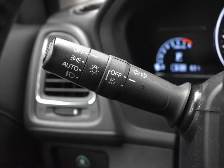 Used 2020 Honda HR-V EX-L image 28