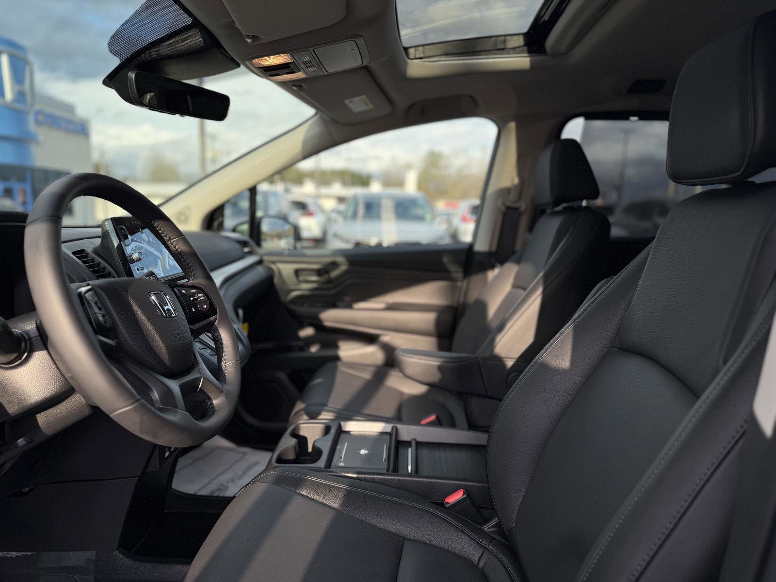 Certified 2026 Honda Odyssey EX-L image 12