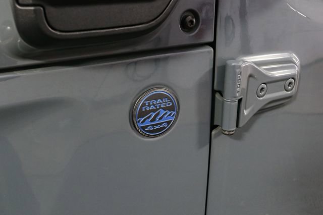 Used 2024 Jeep Wrangler Unlimited AWD/4WD image 7