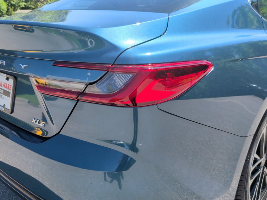 Used 2025 Toyota Camry XLE FWD image 8