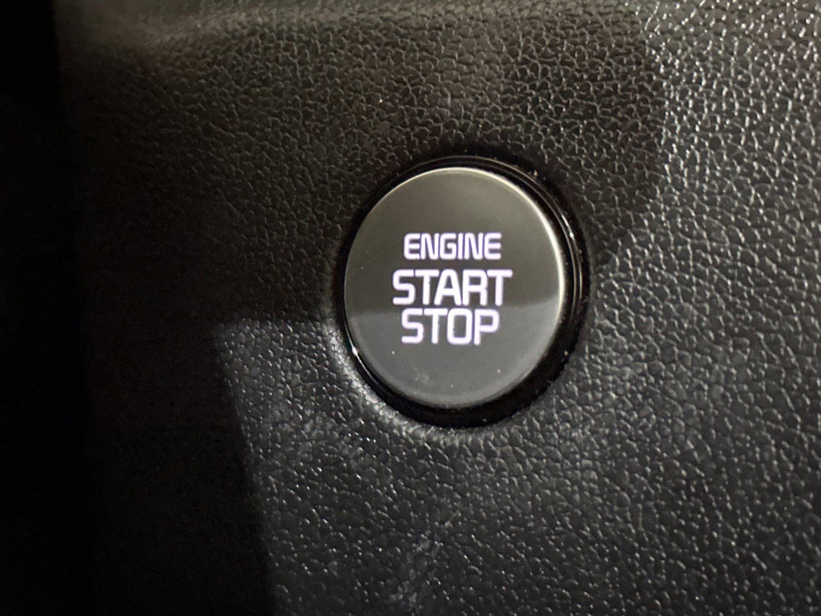 Certified 2022 Kia Sorento SX image 32