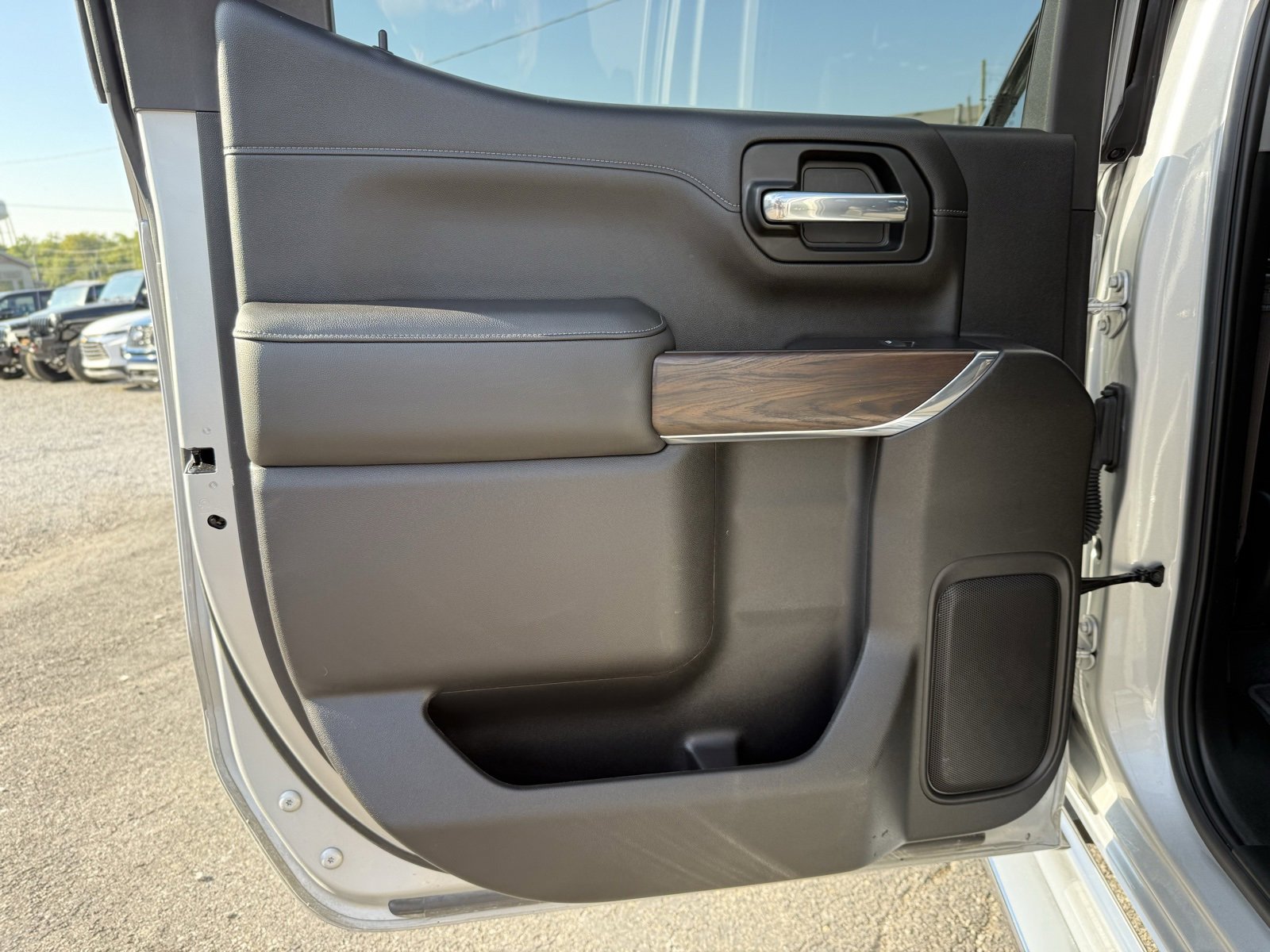 Used 2020 GMC Sierra 1500 SLT w/ SLT Premium Package image 26