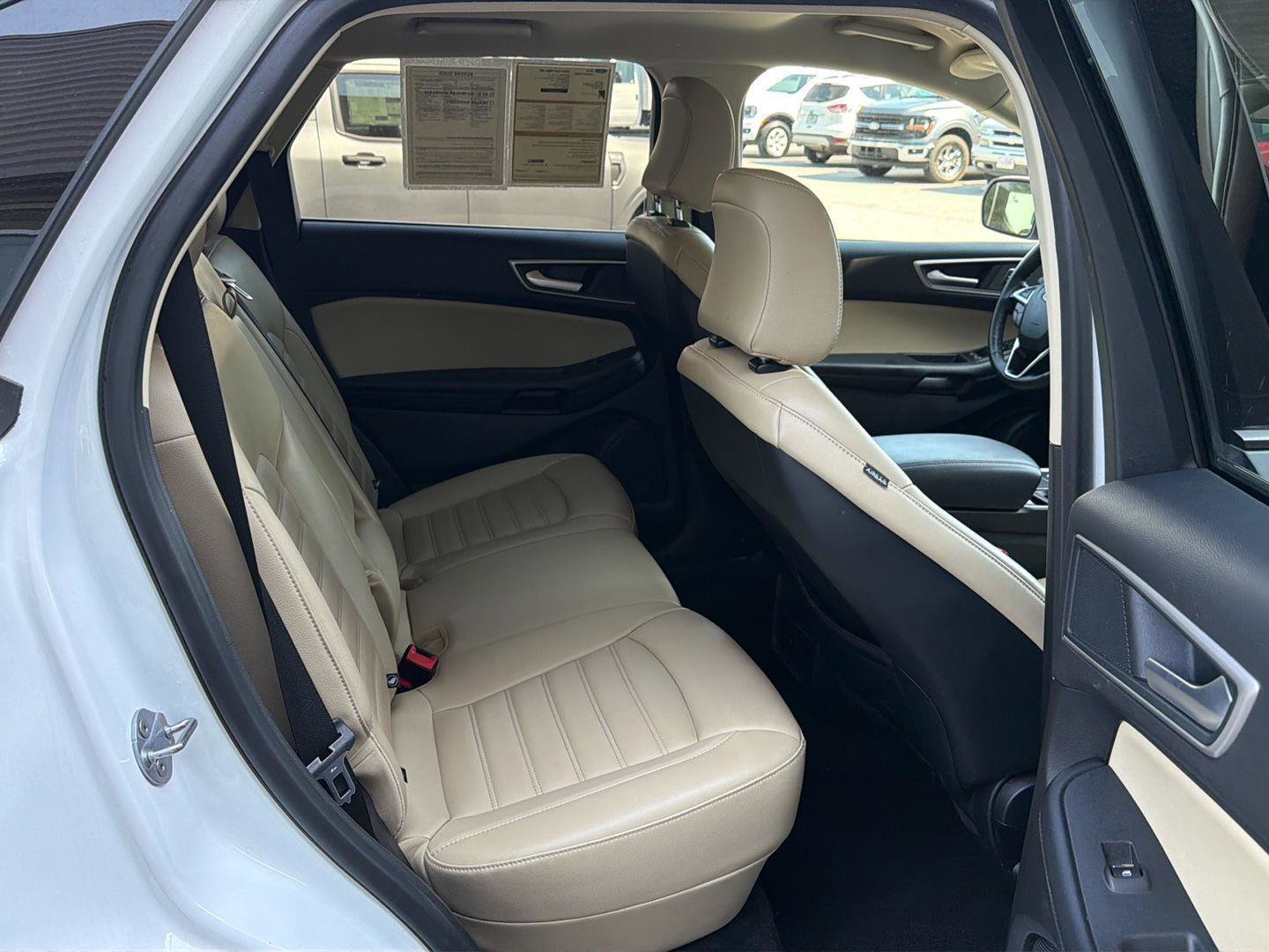 Certified 2024 Ford Edge SEL AWD/4WD image 11