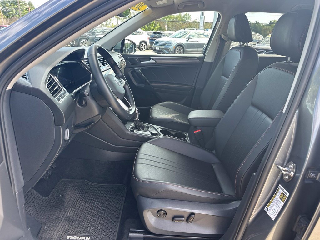 Used 2024 Volkswagen Tiguan Wolfsburg Edition AWD/4WD image 13