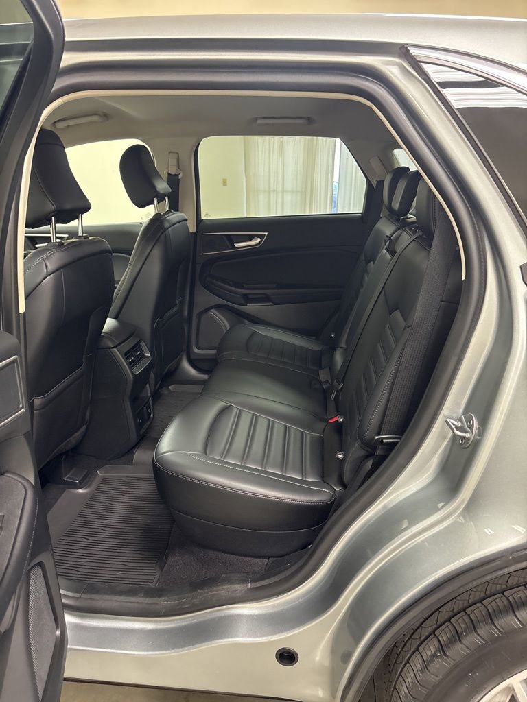 Used 2024 Ford Edge SEL w/ Convenience Package image 20