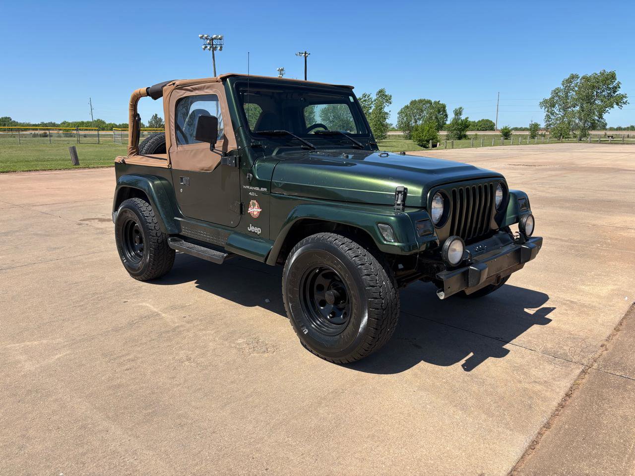 Used 1998 Jeep Wrangler Sahara AWD/4WD image 28