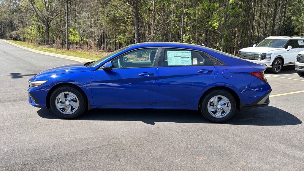 New 2026 Hyundai Elantra SE image 8