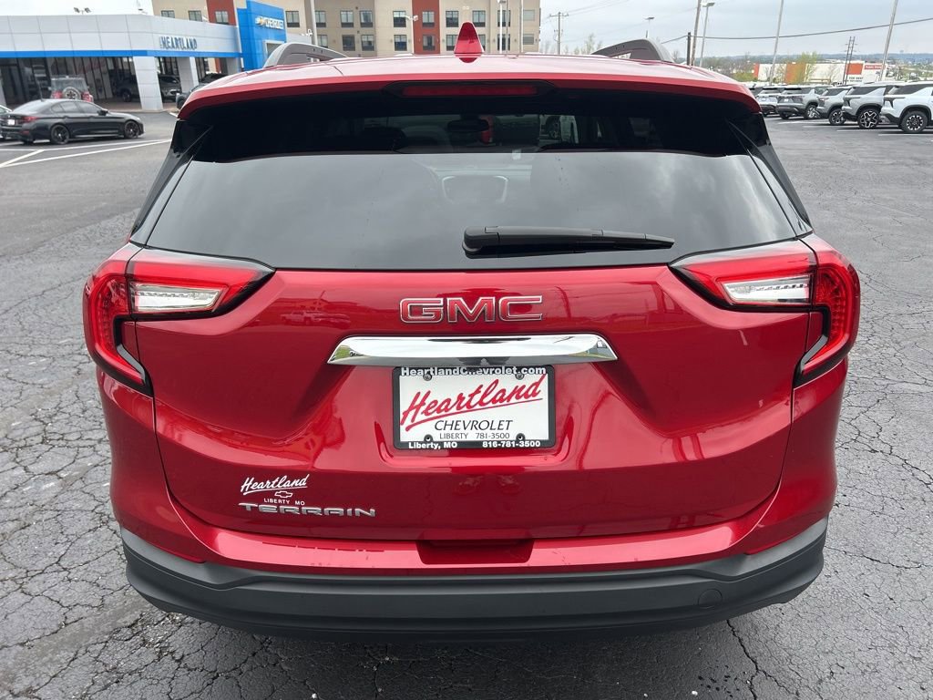 Used 2024 GMC Terrain SLT w/ Elevation Edition AWD/4WD image 6