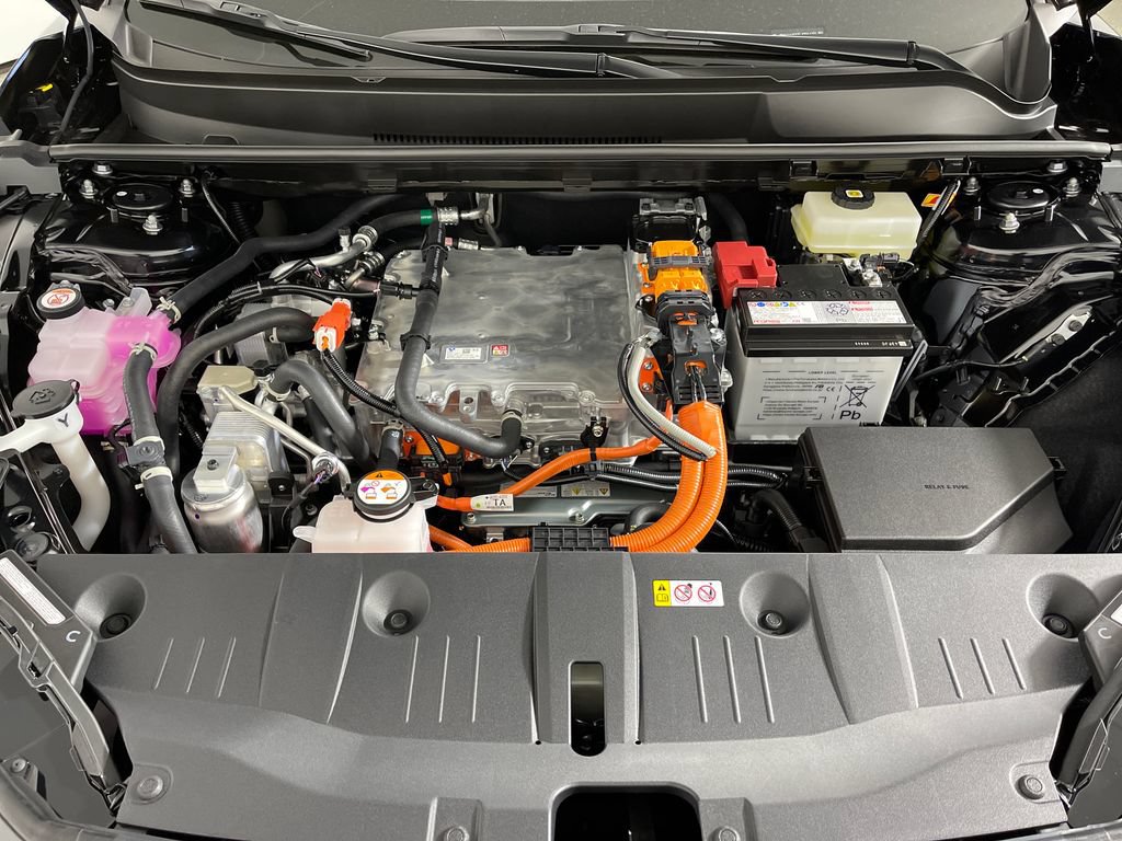 New 2026 Toyota C-HR AWD/4WD image 9