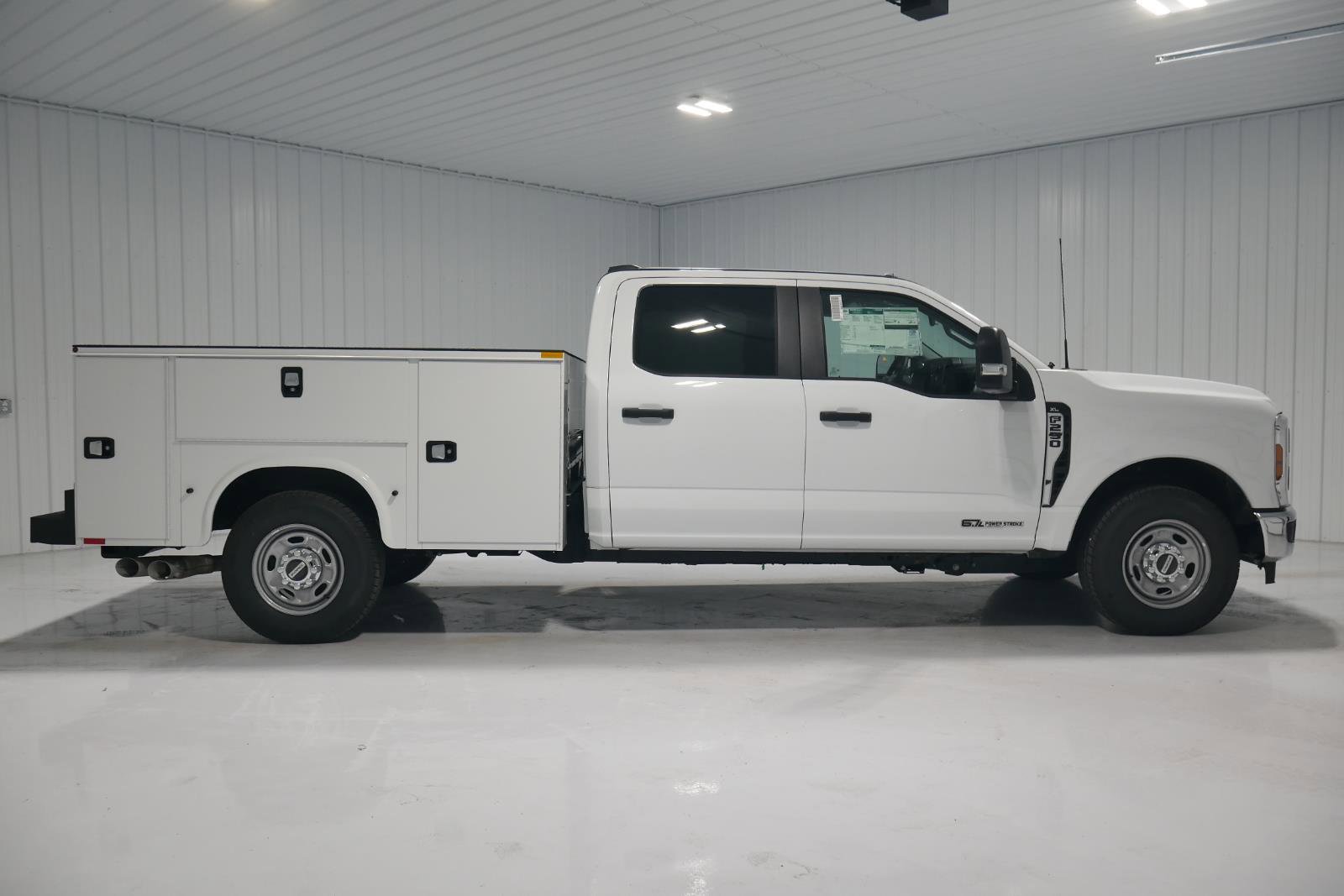 New 2025 Ford F250 XL w/ XL Chrome Package image 5