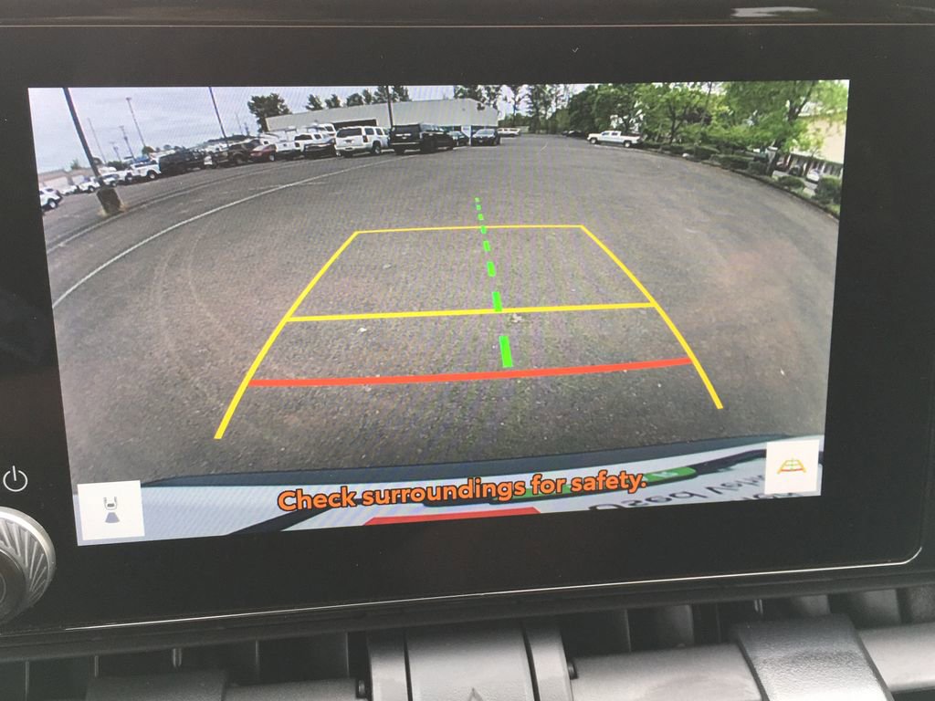 Used 2025 Toyota RAV4 XLE AWD/4WD image 15