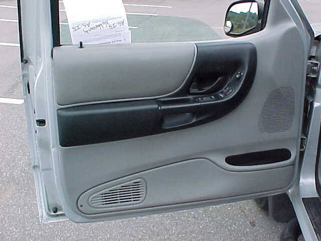 Used 2002 MAZDA B-Series Pickup 2WD Cab Plus B3000 image 29
