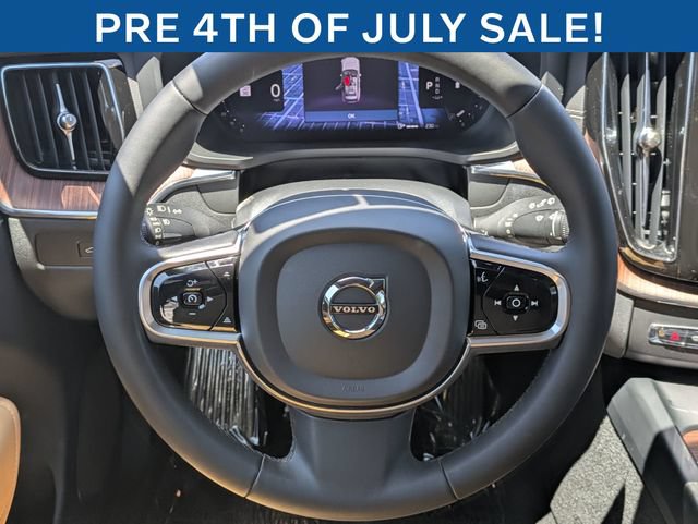 Certified 2023 Volvo XC60 B6 Ultimate w/ Protection Package Premier AWD/4WD image 16