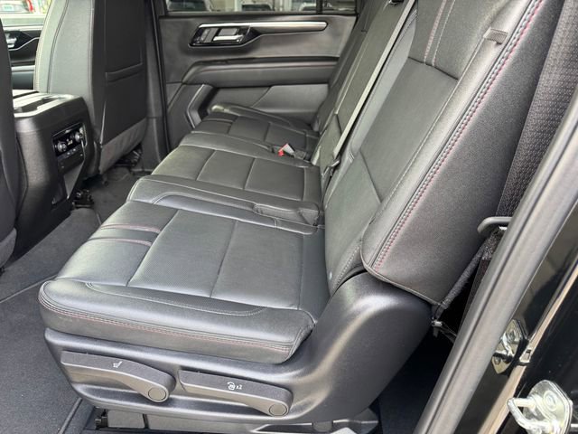 Certified 2025 Chevrolet Suburban RST image 11