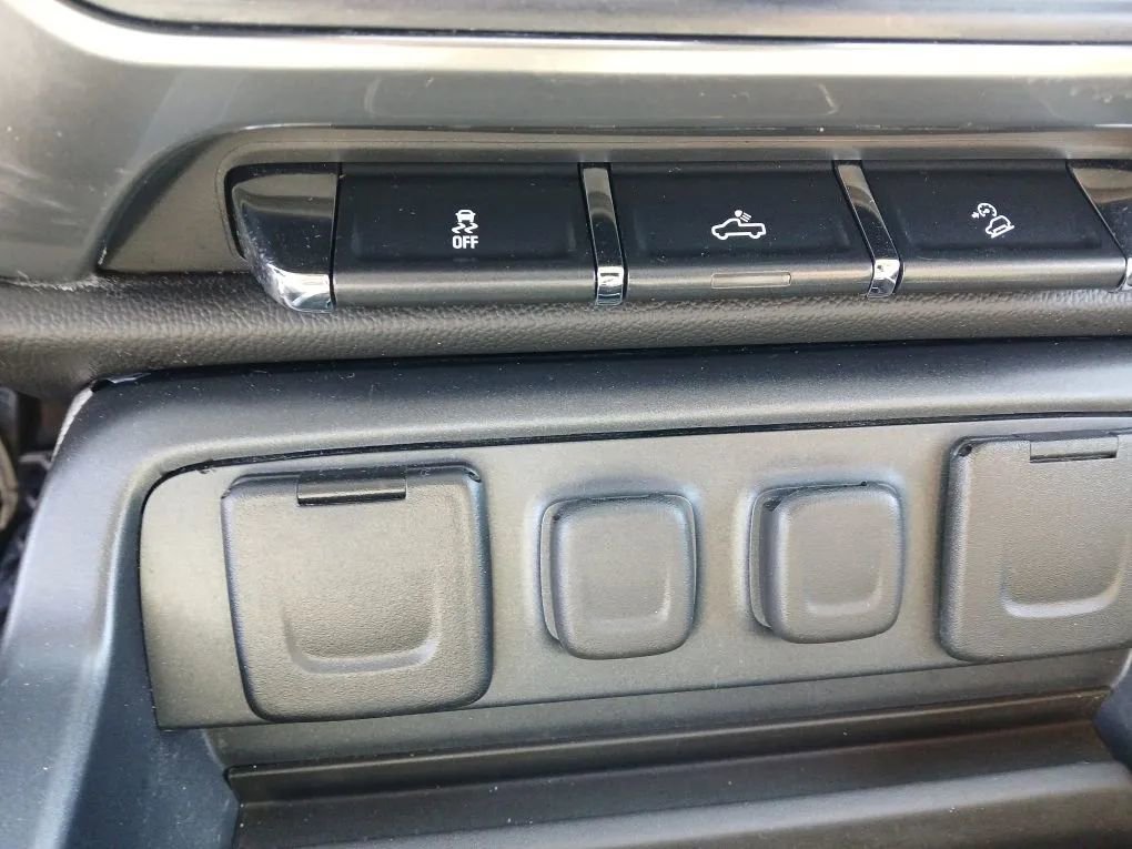 Used 2017 Chevrolet Silverado 1500 LT w/ All Star Edition image 22