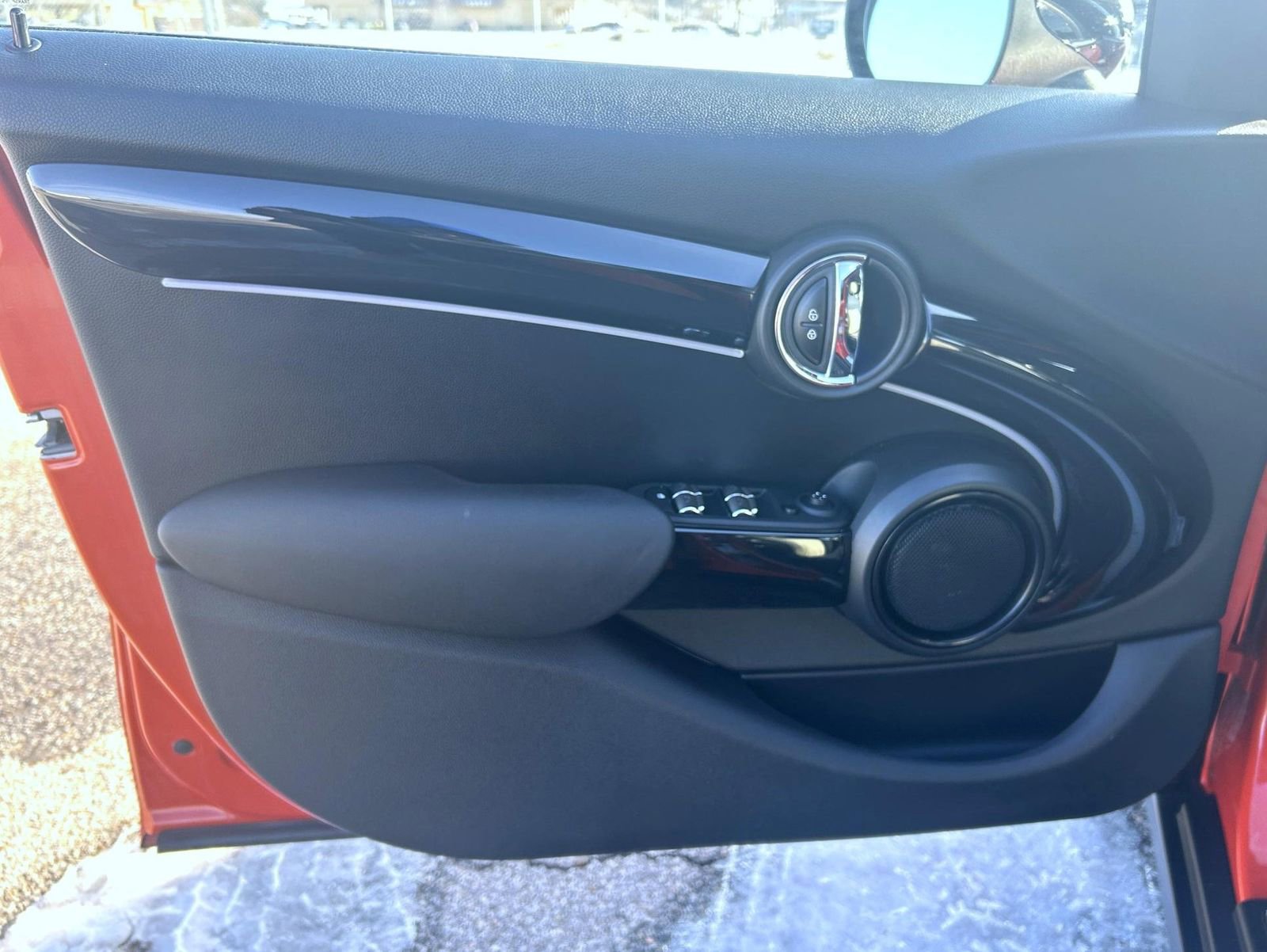 Used 2019 MINI Cooper S w/ Signature Upholstery Package image 9