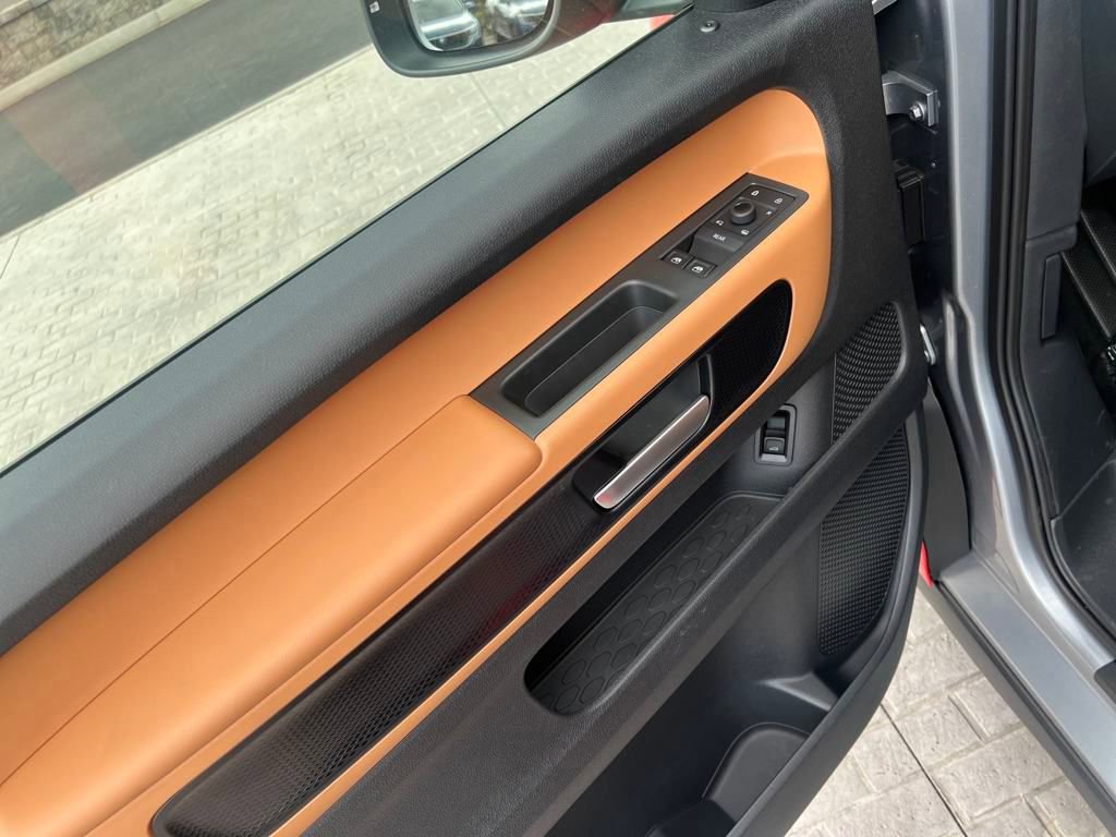 New 2025 Volkswagen ID. Buzz Pro S image 11