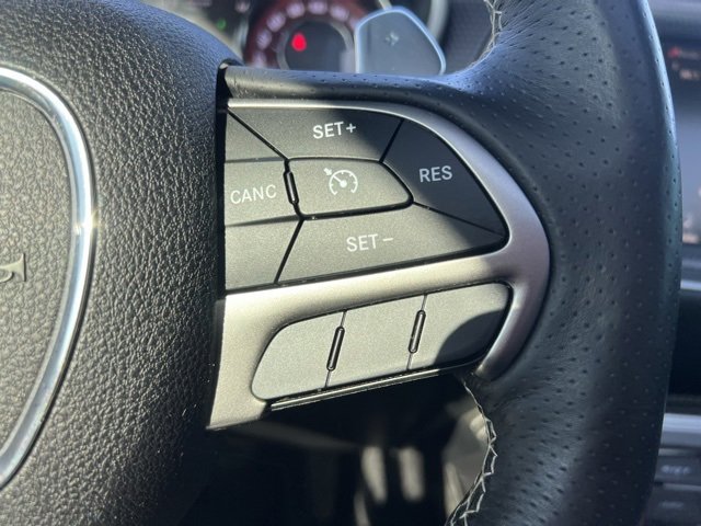 Used 2016 Dodge Challenger SRT Hellcat image 18