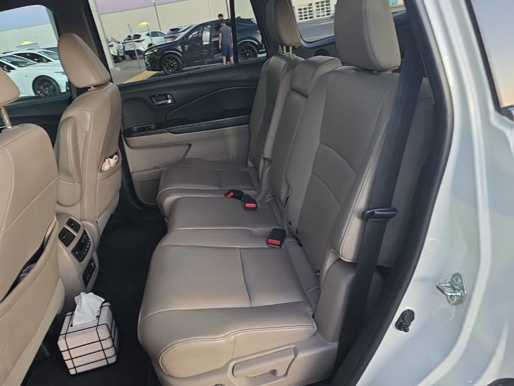 Used 2019 Honda Pilot Touring image 8
