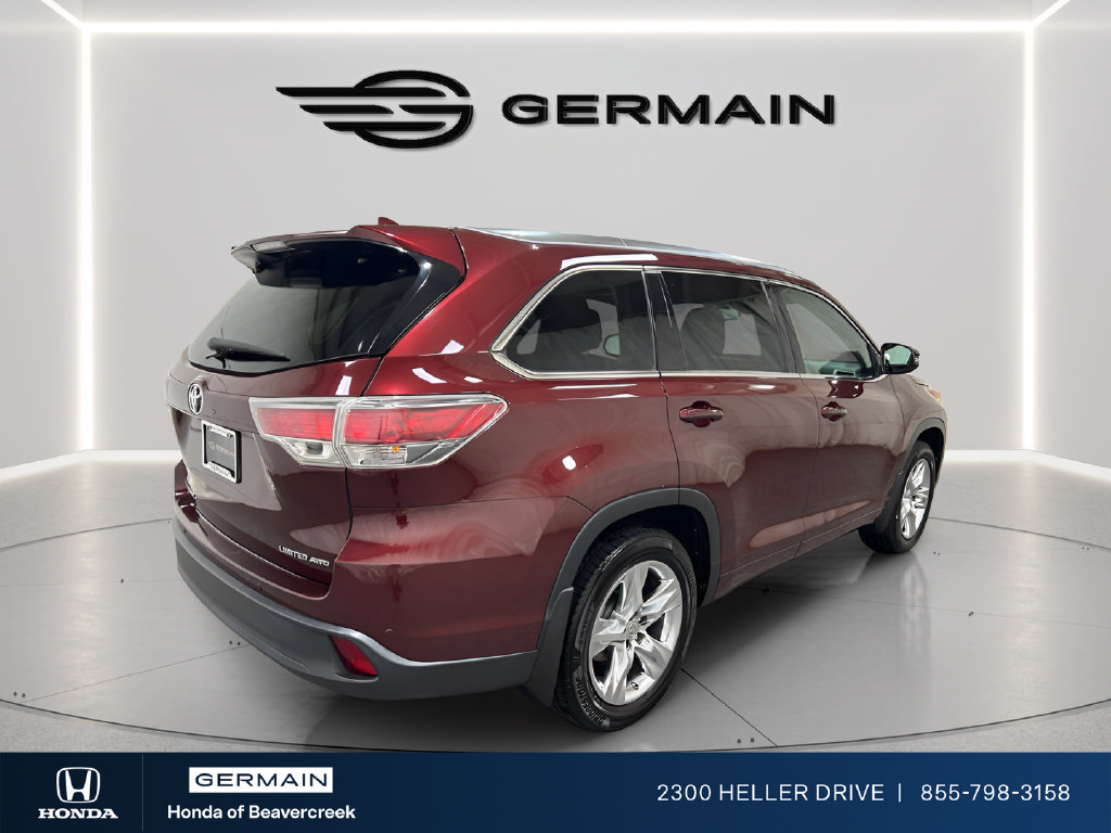 Used 2015 Toyota Highlander Limited w/ Driver Technology Package AWD/4WD image 8