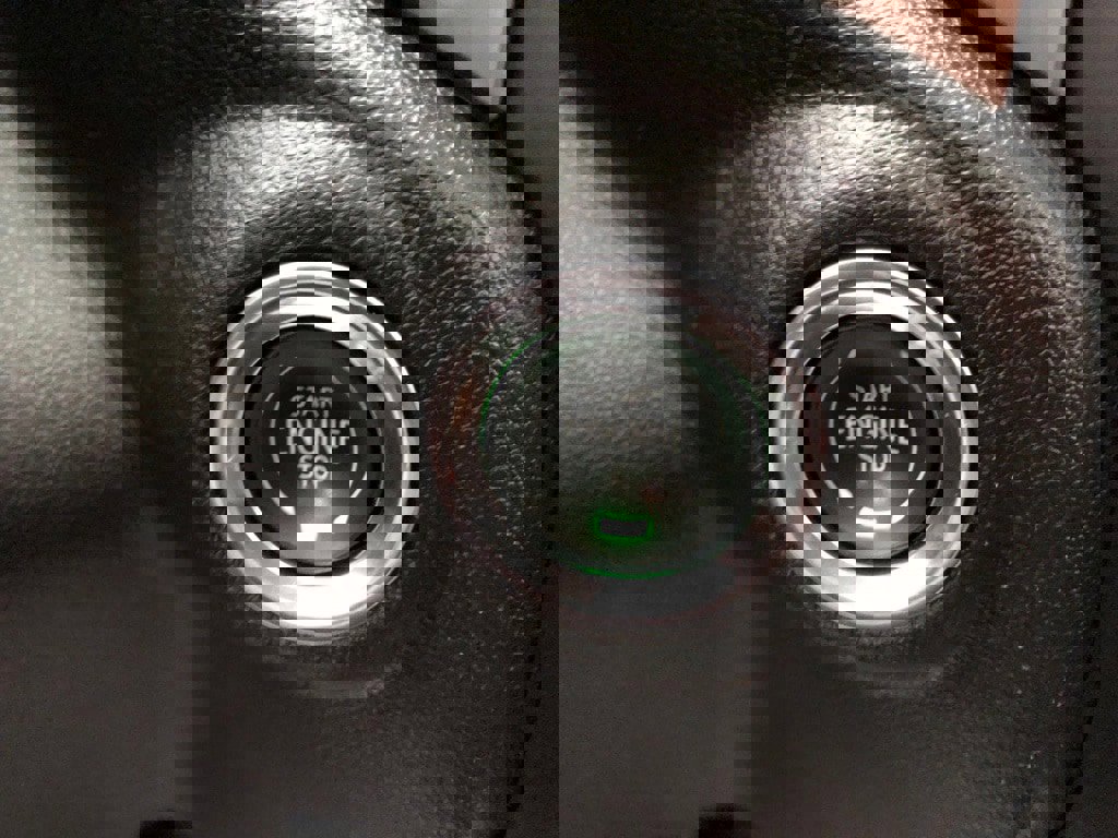 Used 2020 Chevrolet Silverado 1500 High Country w/ Technology Package image 26