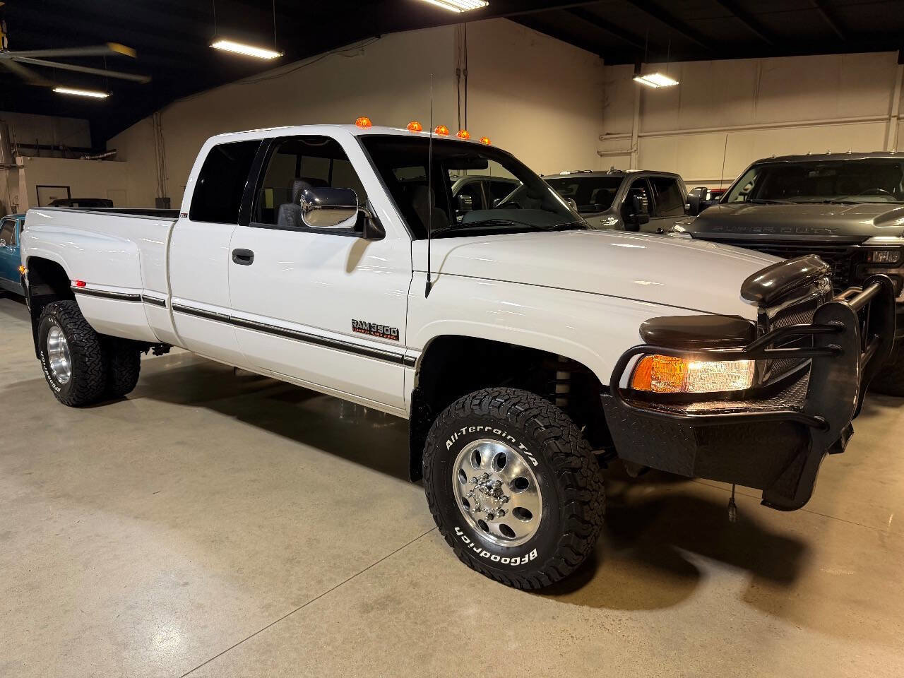 Used 1997 Dodge Ram 3500 Truck 4x4 Club Cab image 1