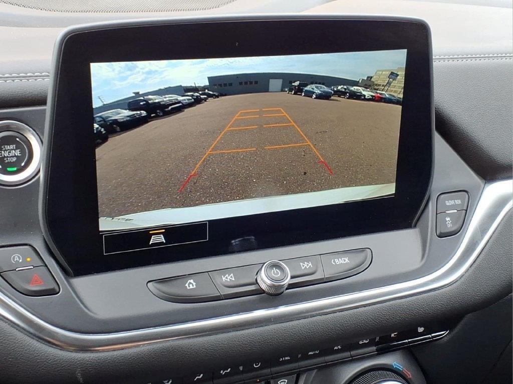 Certified 2025 Chevrolet Blazer LT w/ Driver Confidence Package FWD image 8