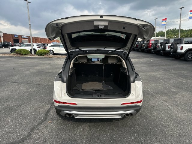 Used 2023 Lincoln Corsair AWD w/ Equipment Group 101A image 28