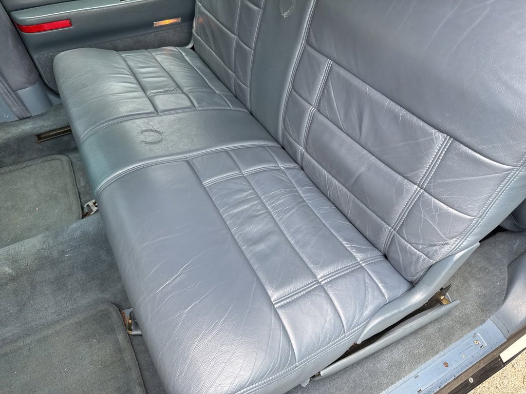 Used 1995 Cadillac Fleetwood Brougham image 32
