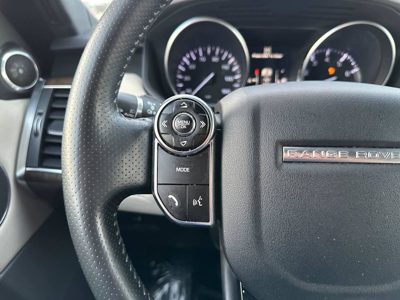 Used 2015 Land Rover Range Rover Sport HSE AWD/4WD image 46