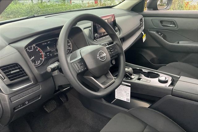 New 2026 Nissan Rogue S image 7