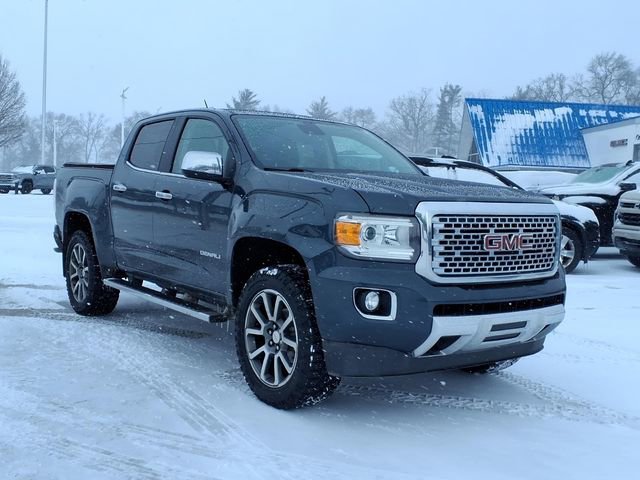Used 2020 GMC Canyon Denali image 2
