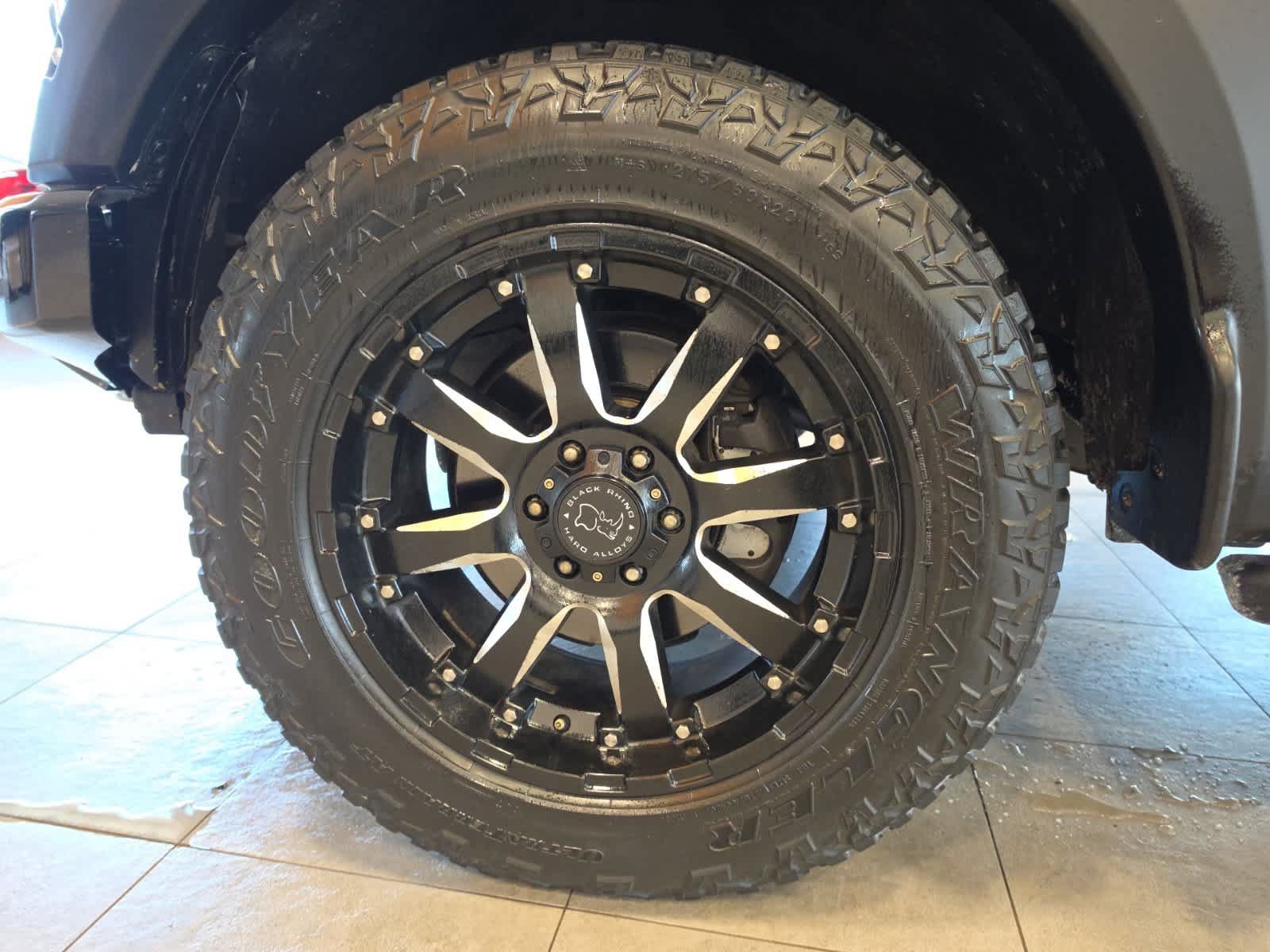 Used 2015 Ford F150 XLT w/ Equipment Group 302A Luxury AWD/4WD image 13