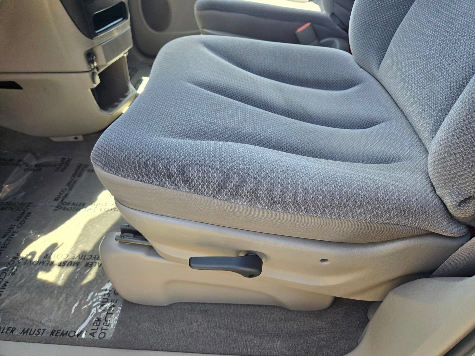 Used 2003 Dodge Caravan SE FWD image 10