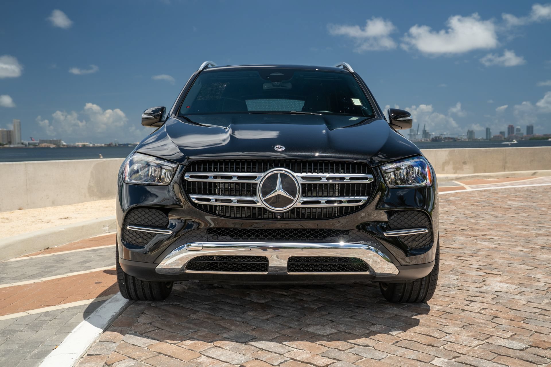 Used 2025 Mercedes-Benz GLE 450 4MATIC image 5