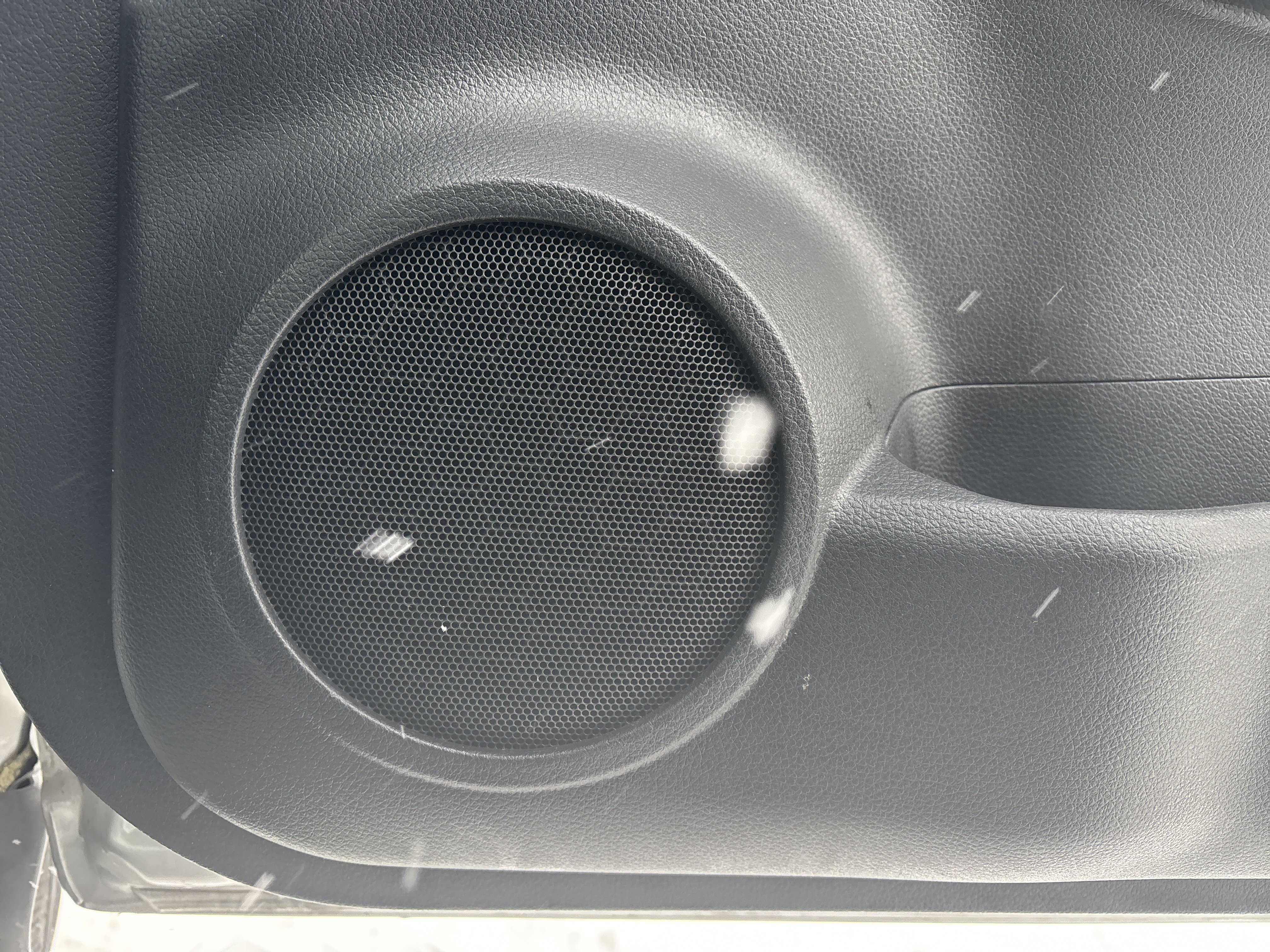 Used 2020 Nissan Rogue SV image 16