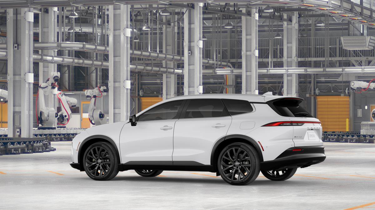 New 2026 Toyota Crown Signia AWD/4WD image 5