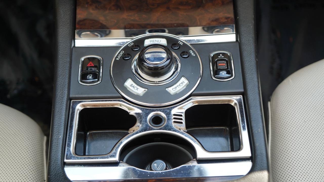 Used 2011 Rolls-Royce Ghost RWD image 75