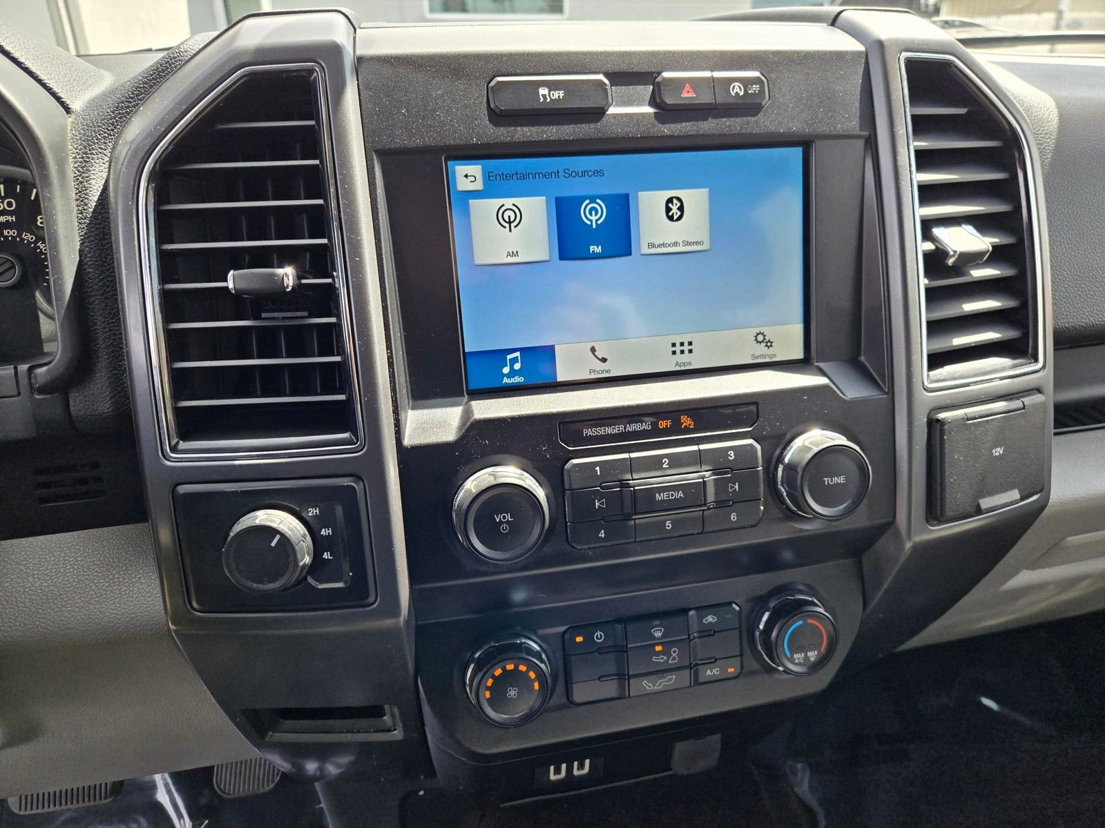 Used 2019 Ford F150 XLT image 24