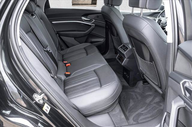Certified 2024 Audi Q8 e-tron Premium Plus AWD/4WD image 25