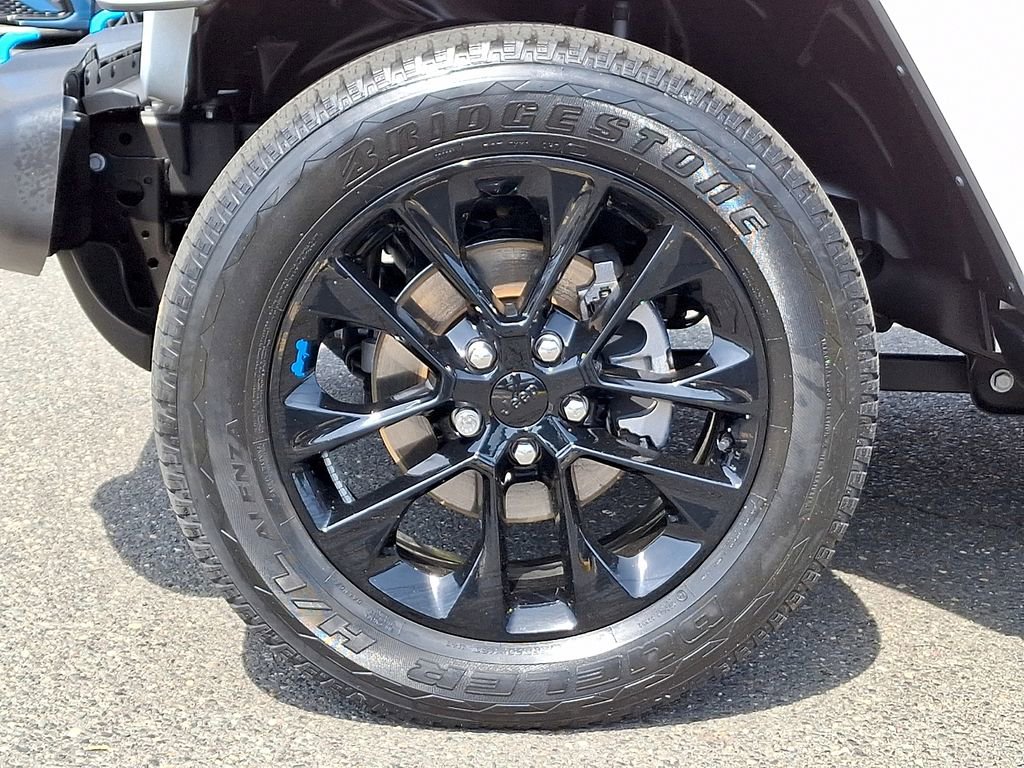 Used 2023 Jeep Wrangler Unlimited Sahara w/ Cold Weather Group image 8