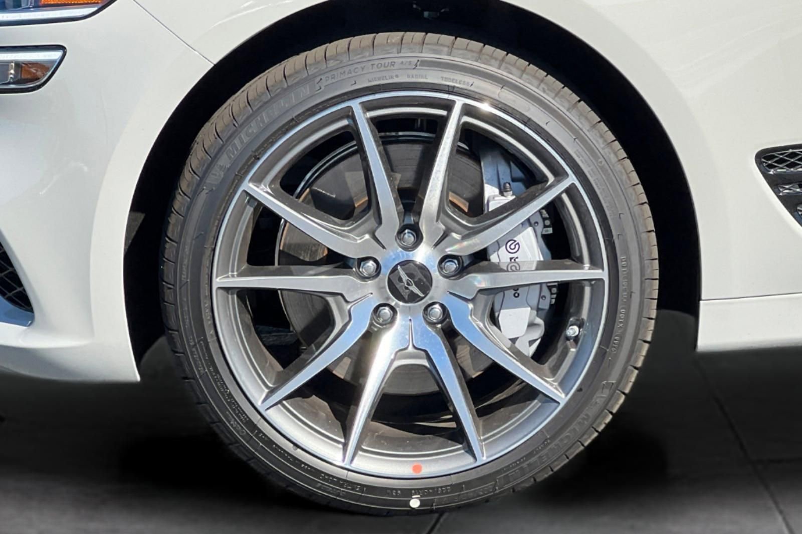 Used 2026 Genesis G70 2.5T image 28