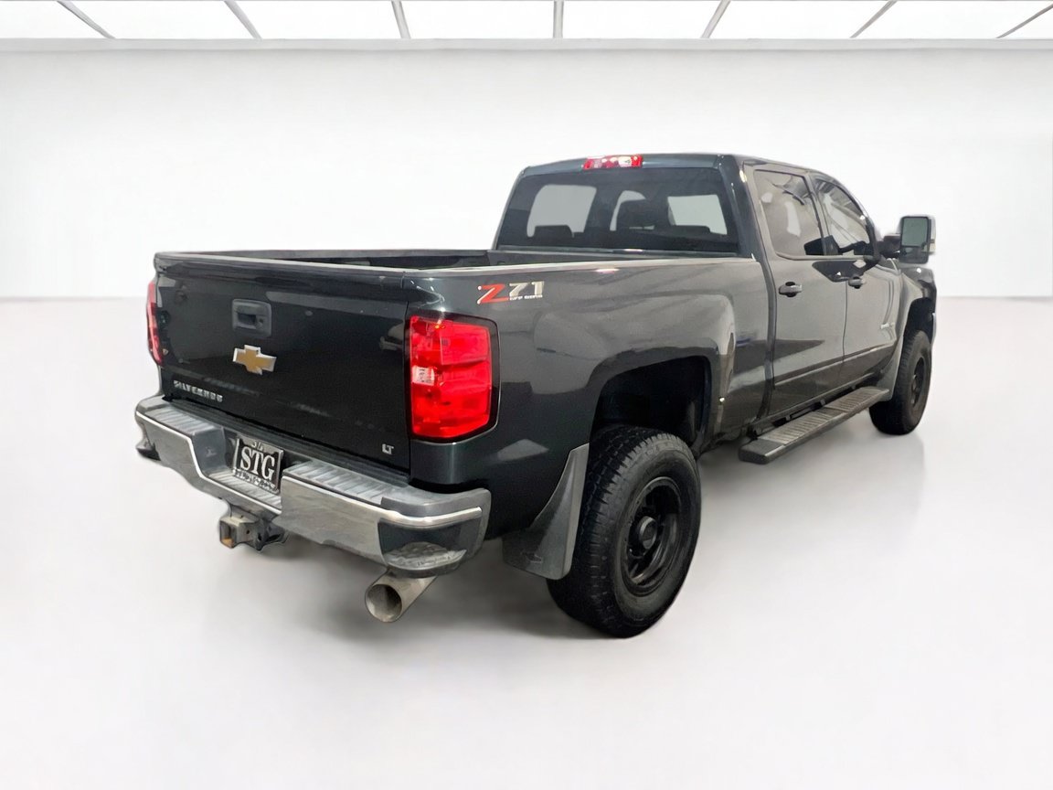 Used 2018 Chevrolet Silverado 2500 LT w/ LT Convenience Package AWD/4WD image 4