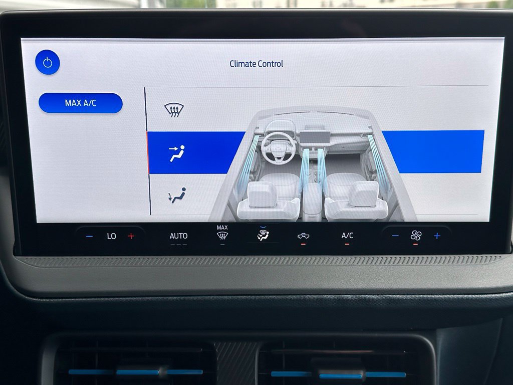 New 2026 Ford Maverick Lobo AWD/4WD image 14